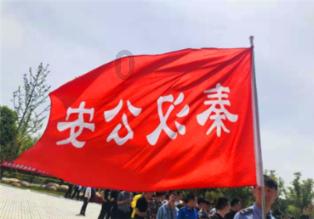 逃离违建房屋7